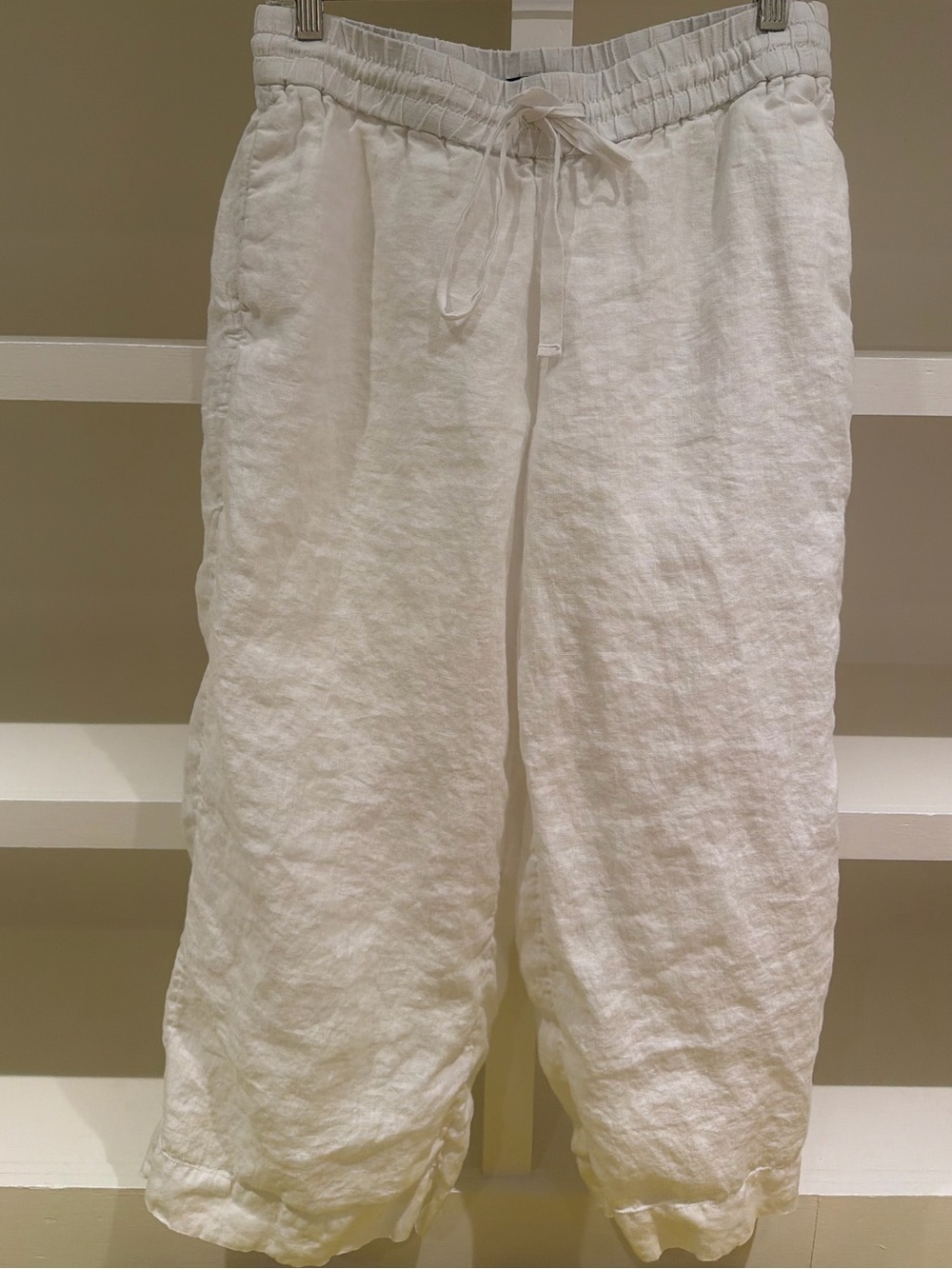 J. Crew White Linen Short Pants (size women's medium)